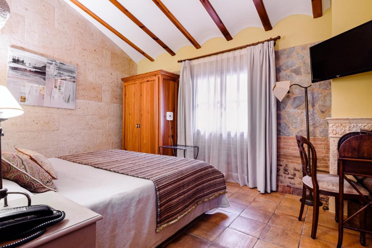 Hotel Casa Babel Villalonga Екстериор снимка