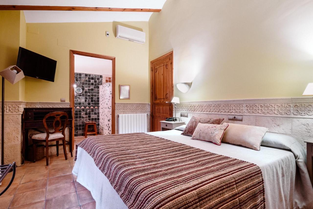 Hotel Casa Babel Villalonga Екстериор снимка