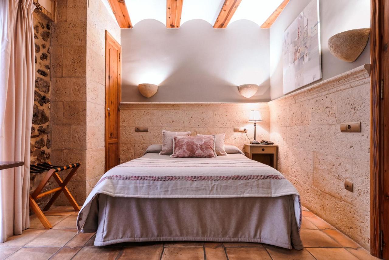 Hotel Casa Babel Villalonga Екстериор снимка